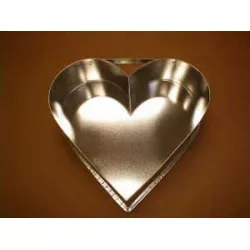 Szív alakú tortaforma, mérete 31x7,5 cm