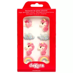 Cukorkás dekoráció egyszarvúval, felhőkkel és szivárvánnyal