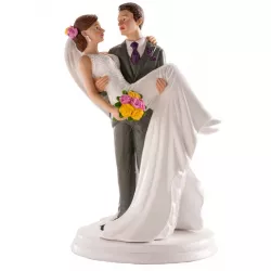 Esküvői tortadísz 20 cmes nő a férfi karjában
