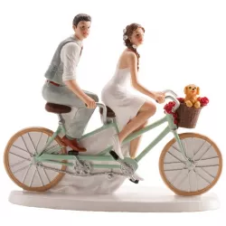 Lányos esküvői tortadísz 16x18 cm kerékpárosok