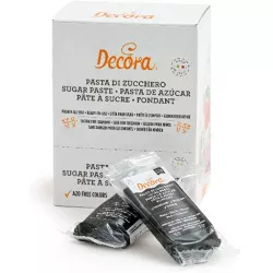 100 g fekete sólyagot (Potahovací hmota)