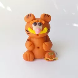 Díszfigura Garfield torta 5 cm kókuszanyagból