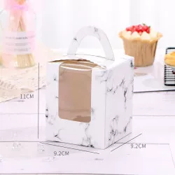 Cupcake-doboz 100 darabos márványos kivitelű